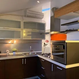 Sky-view Apartmentin Perfect Center Appartamento