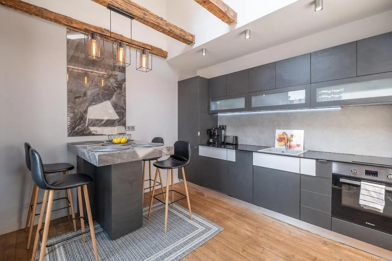 New Le Coin Bleu - Top Center Sofia Apartment